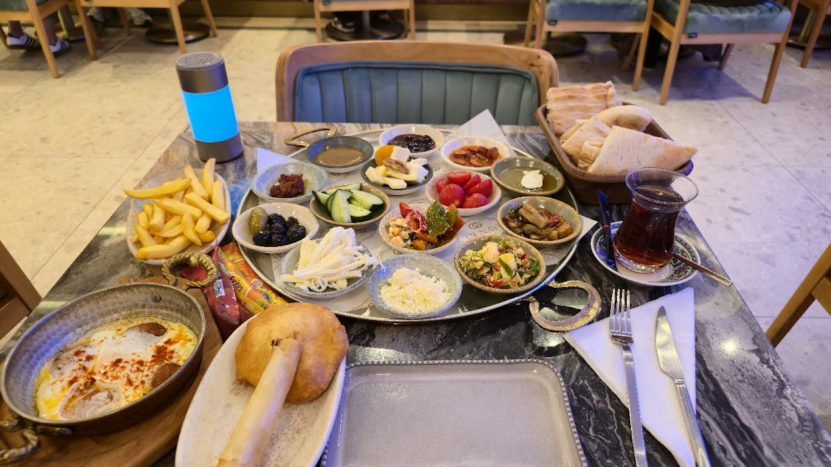 Gunay Sweets Café - 5